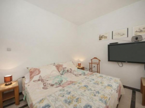 Apartments Kalajzic - Two Bedroom Apartment with Garden and Terrace A2 ST